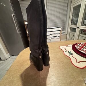 CHANEL Elegant Black Heeled Boots